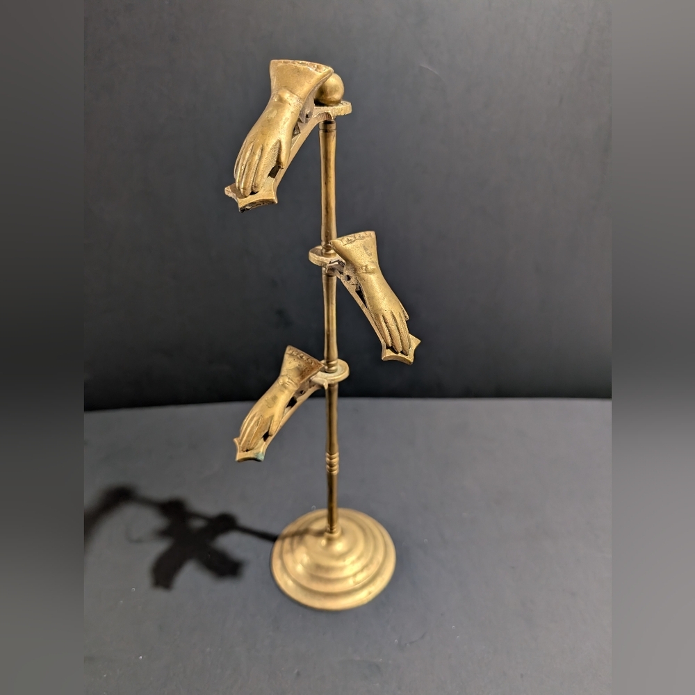 Vtg Brass Glove Hands Clip Display Stand Holder Memo Letter Hand Painted Japan
